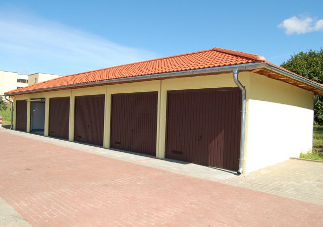 Betonová garáž